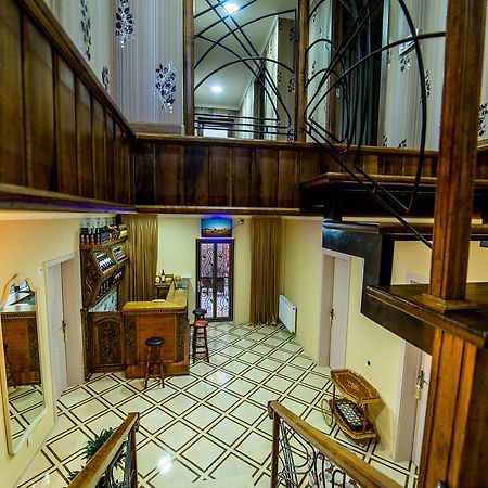 Hotel Guglux &Wine Cellar เทลาวี ภายนอก รูปภาพ